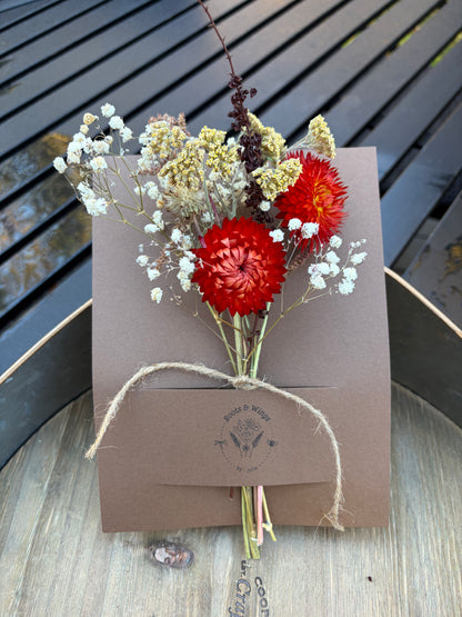 Dried flower bouquet
