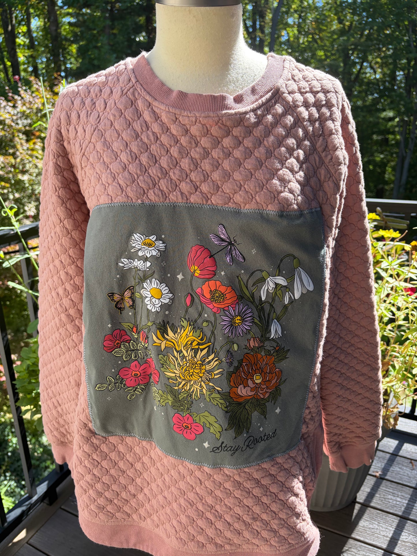 Sweatshirt