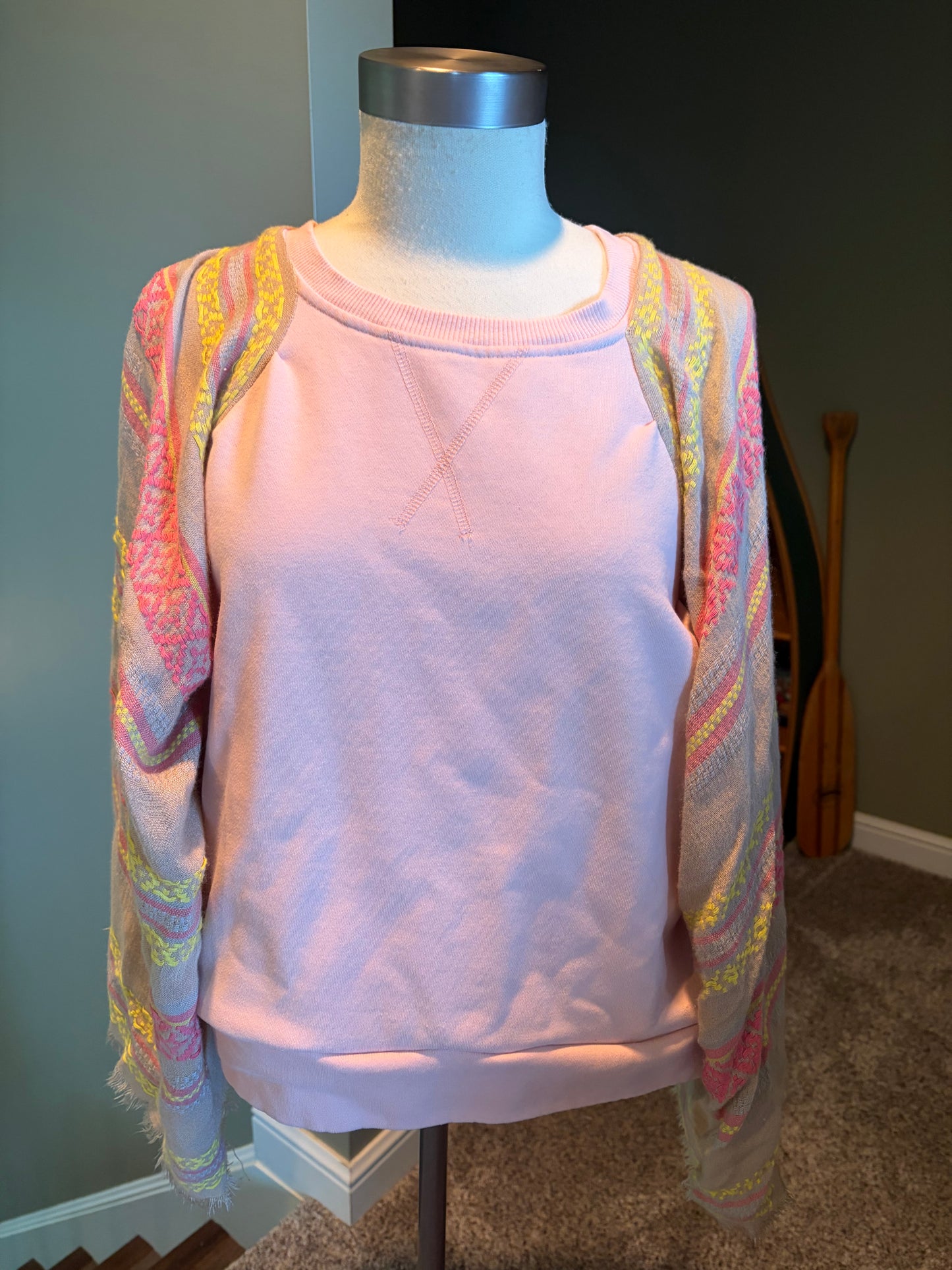 Sweatshirt